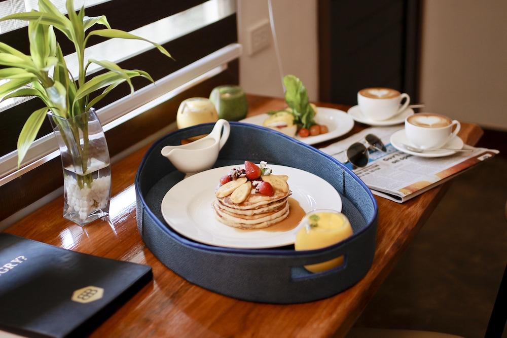The Bourke Hotel 达沃 外观 照片